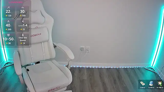 Snapshot of PorchaPlay chatting on December 13, 2024, 3:16 am PorchaPlay online show from December 13, 2024, 3:16 am