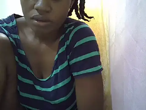 Snapshot of Amanda255 chatting on January 30, 2025, 5:30 am Amanda255 online show from January 30, 2025, 5:30 am