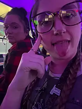 mirannacult online show from January 6, 2025, 7:31 am