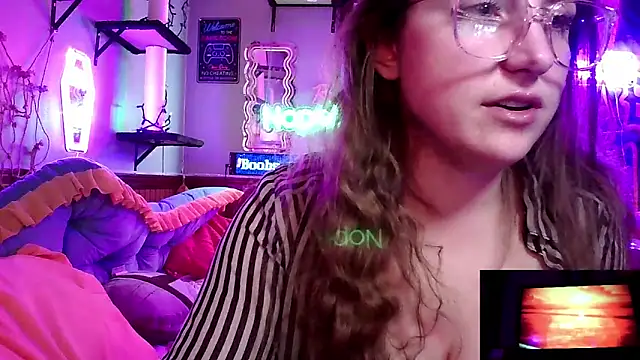 mirannacult online show from February 2, 2025, 12:19 am