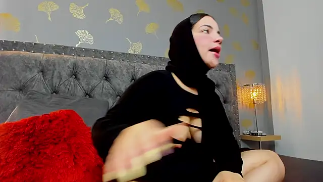 Layla kaderr online show from March 26, 2026, 11:32 pm