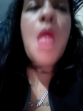 Michelle Brito1 online show from May 13, 2026, 9:44 pm