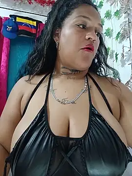 Michelle Brito1 online show from May 16, 2026, 12:40 am