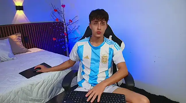 JoseloEvans online show from March 15, 2025, 8:43 pm