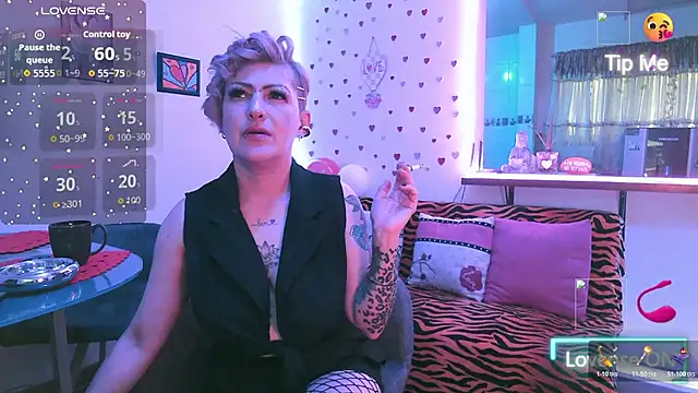 Maria fernandaxxx  online show from February 22, 2026, 7:01 pm