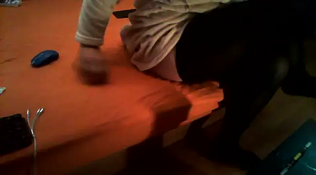 Snapshot of eblata04 chatting on December 13, 2024, 9:41 pm eblata04 online show from December 13, 2024, 9:41 pm