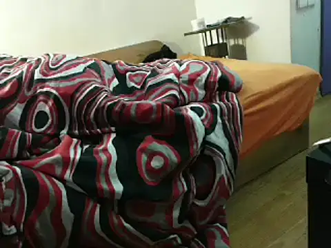 Snapshot of eblata04 chatting on February 14, 2025, 11:53 pm eblata04 online show from February 14, 2025, 11:53 pm