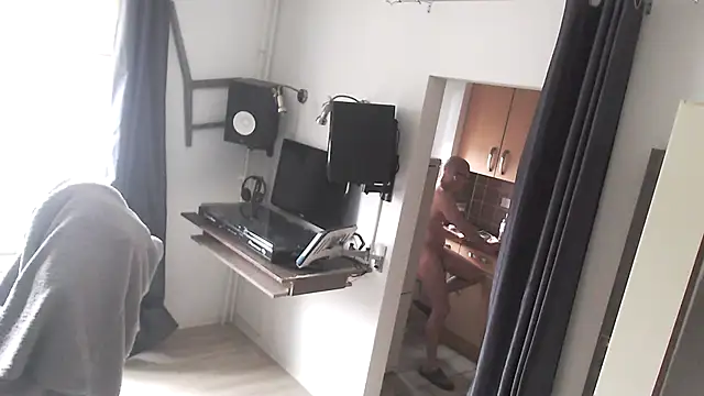 Nomi1612 online show from January 17, 2026, 12:54 pm