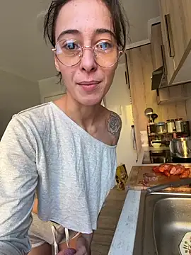 SOFIASWEETSECRETT online show from November 12, 2025, 11:21 am