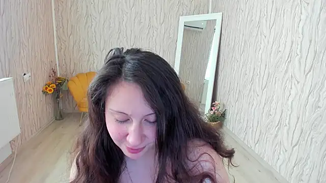 AishaRouhi online show from February 5, 2025, 9:25 am