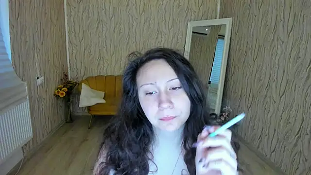 AishaRouhi online show from February 13, 2025, 5:05 am