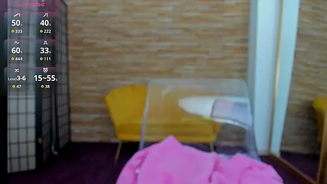 AishaRouhi online show from September 25, 2025, 4:05 am