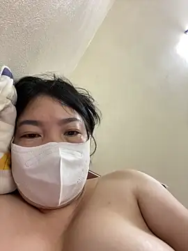 Hachi Sweetbabie  online show from November 1, 2025, 9:39 pm