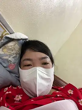 Snapshot of Hachi_Sweetbabie_ chatting on February 6, 2026, 1:21 am Hachi Sweetbabie online show from February 6, 2026, 1:21 am