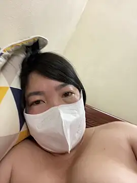 Snapshot of Hachi_Sweetbabie_ chatting on February 7, 2026, 2:15 am Hachi Sweetbabie online show from February 7, 2026, 2:15 am