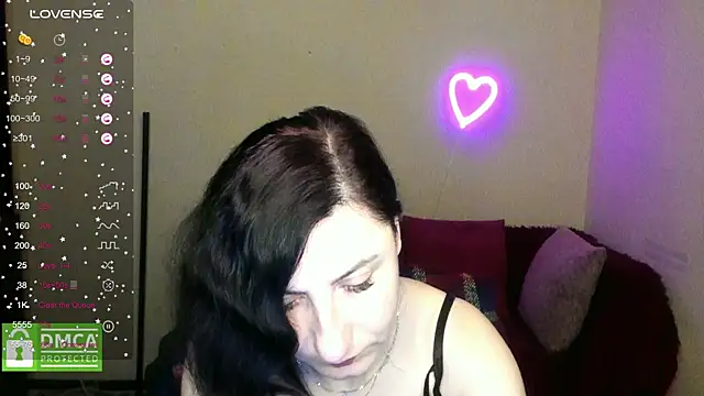 Muse kitty jenia online show from December 2, 2025, 6:30 am