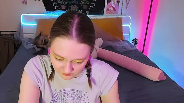 BebKonie online show from February 13, 2025, 10:00 pm