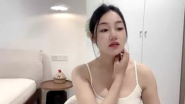 cloud8822 online show from May 18, 2026, 2:12 pm