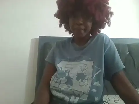 Snapshot of Sexxy_bre chatting on October 7, 2025, 9:28 am Sexxy bre online show from October 7, 2025, 9:28 am