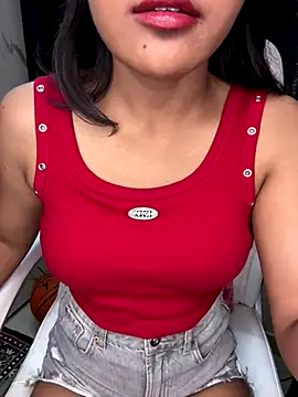 LeisyXO online show from December 7, 2024, 2:53 am