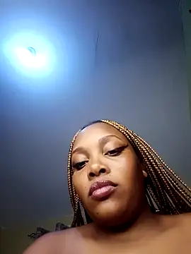 Queenshaz01 online show from February 27, 2025, 4:21 pm