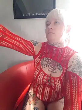 poussichienne online show from September 17, 2025, 3:57 pm