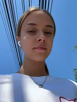 enjoy my beauty online show from February 1, 2025, 6:10 am