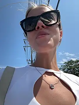 enjoy my beauty online show from February 7, 2025, 4:16 am