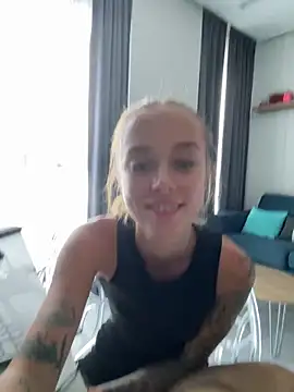 enjoy my beauty online show from February 27, 2025, 8:28 am