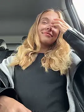 enjoy my beauty online show from October 13, 2025, 7:08 am