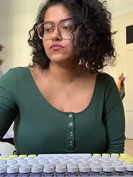 Snapshot of Curvydesifromgermany chatting on March 3, 2025, 12:27 pm Curvydesifromgermany online show from March 3, 2025, 12:27 pm