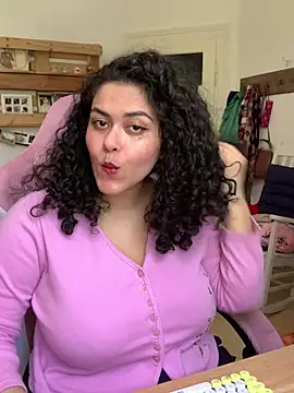 Curvydesifromgermany online show from April 8, 2026, 10:59 am