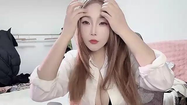 Snapshot of XinBaoa_156 chatting on March 2, 2025, 11:50 am XinBaoa 156 online show from March 2, 2025, 11:50 am