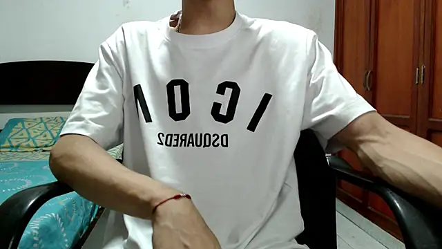 Snapshot of Dei_v_48 chatting on September 21, 2025, 8:21 pm Dei v 48 online show from September 21, 2025, 8:21 pm