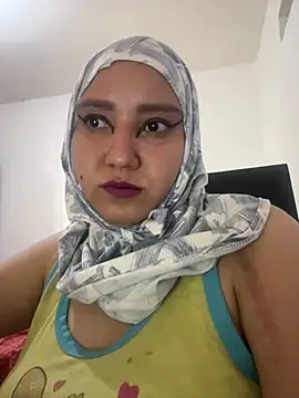 Snapshot of hannahayat chatting on April 16, 2026, 3:35 pm hannahayat online show from April 16, 2026, 3:35 pm