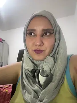 Snapshot of hannahayat chatting on April 17, 2026, 1:19 am hannahayat online show from April 17, 2026, 1:19 am