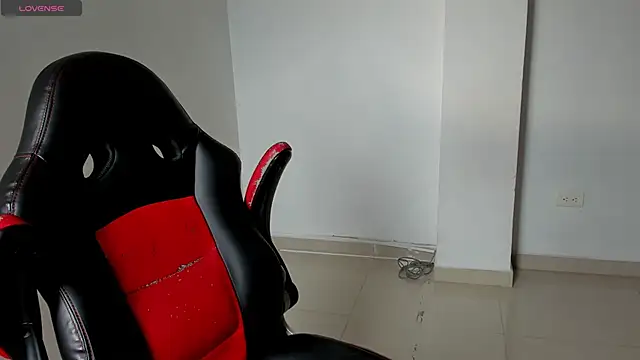 sofiaparker8 online show from March 5, 2026, 9:55 pm