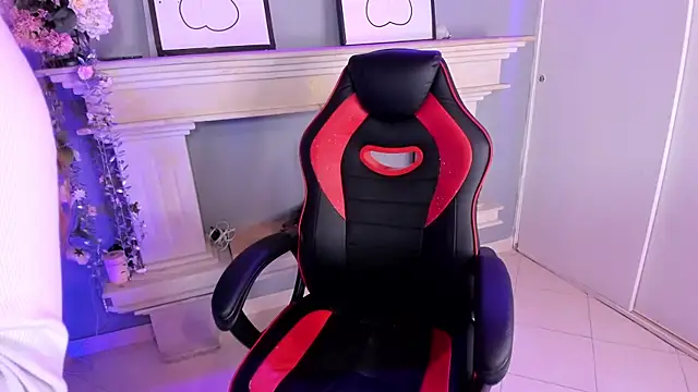 tiffany becker online show from March 18, 2025, 7:42 pm