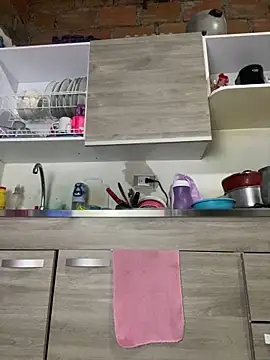 Emiily lee online show from February 13, 2025, 10:44 am