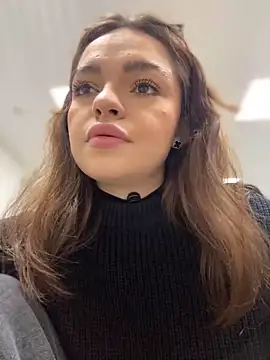 AnaWest online show from February 25, 2025, 5:52 am