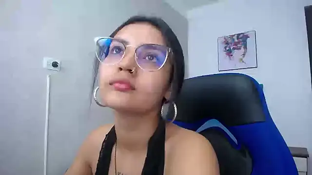 Snapshot of antonella_sweetlittle chatting on February 20, 2025, 12:25 pm antonella sweetlittle online show from February 20, 2025, 12:25 pm