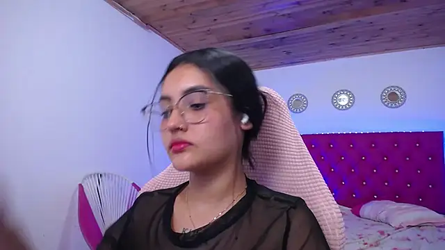 Snapshot of antonella_sweetlittle chatting on November 15, 2025, 12:30 am antonella sweetlittle online show from November 15, 2025, 12:30 am