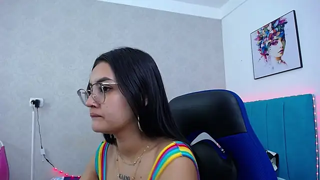 Snapshot of antonella_sweetlittle chatting on December 16, 2025, 9:25 am antonella sweetlittle online show from December 16, 2025, 9:25 am