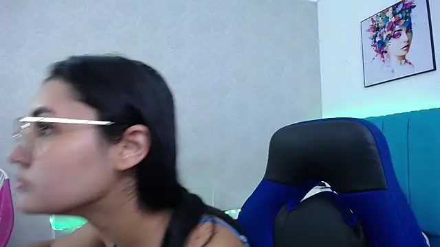 Snapshot of antonella_sweetlittle chatting on December 18, 2025, 9:04 am antonella sweetlittle online show from December 18, 2025, 9:04 am