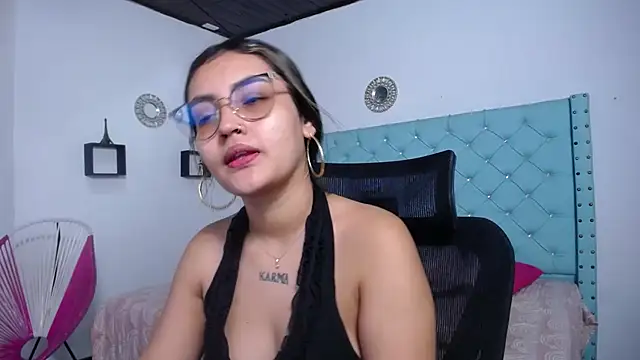 antonella sweetlittle online show from April 30, 2026, 12:33 pm