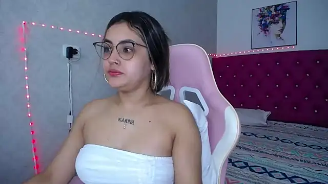 antonella sweetlittle online show from May 6, 2026, 11:48 am