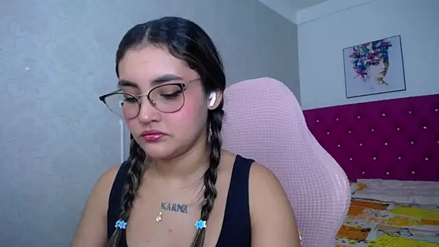 antonella sweetlittle online show from May 31, 2026, 6:09 pm