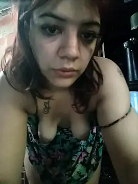 yani2526 online show from October 21, 2025, 9:04 pm