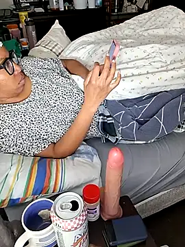 madamsensuale online show from February 23, 2026, 1:25 am