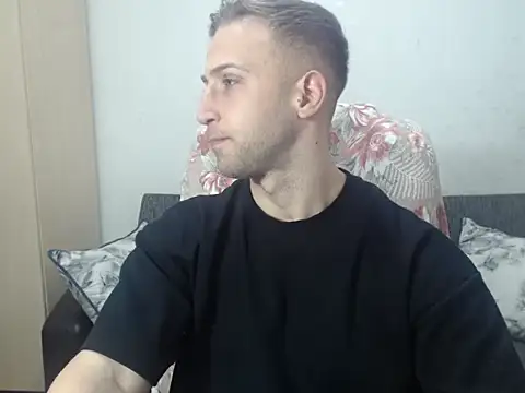 Snapshot of PrinceEagle chatting on February 21, 2026, 6:42 pm PrinceEagle online show from February 21, 2026, 6:42 pm